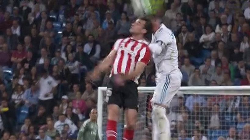 Sergio Ramos dio el susto tras un choque con Lekue