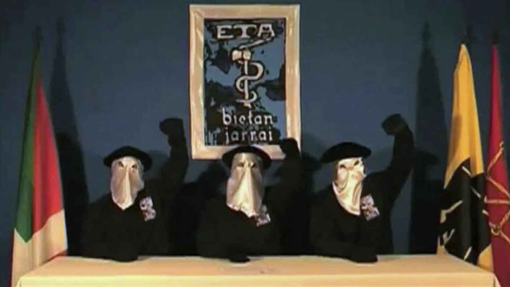 ETA anunciará su disolución el primer fin de semana de mayo