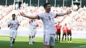 Lewandowski celebra un gol con el Bayern. Foto: Twitter (@FCBayern)