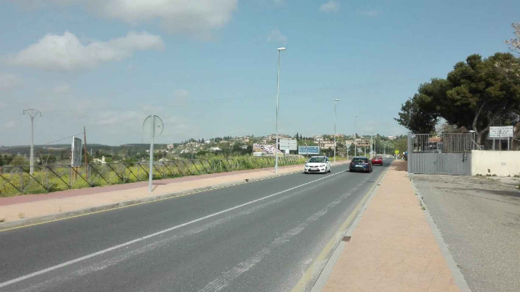 Imagen actual de la avenida Adolfo Suárez de Toledo. Foto: Carlos Martín-Fuertes