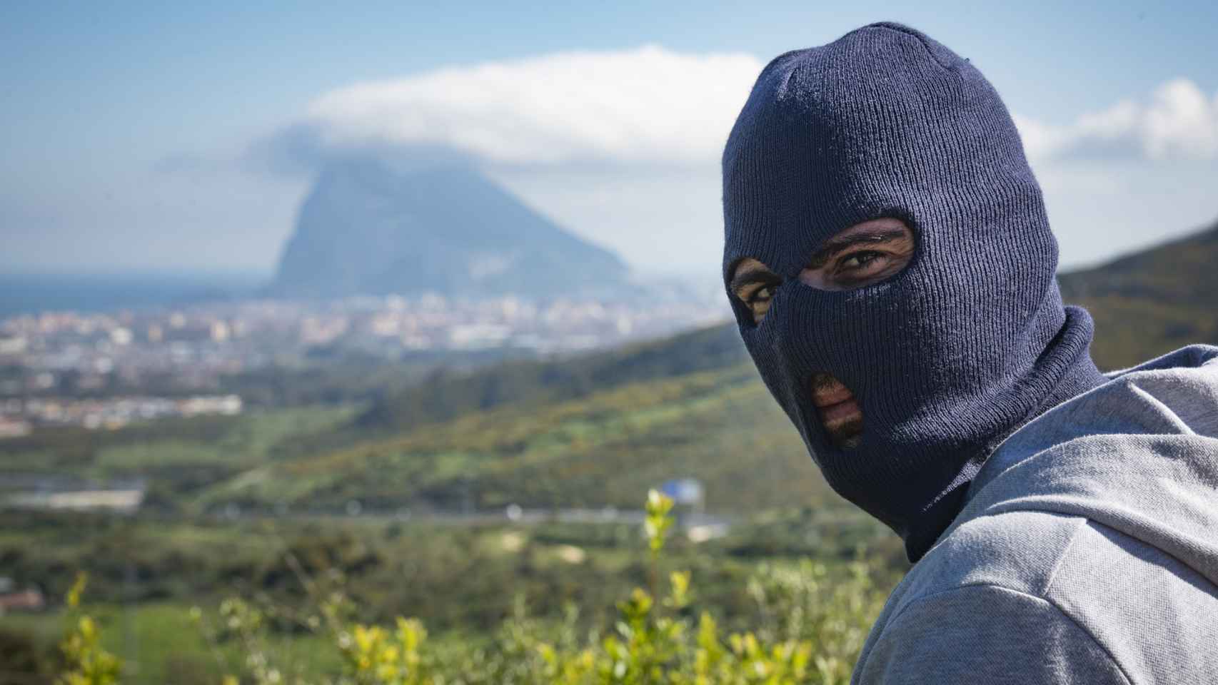 Imagen obtenida por EL ESPAÑOL de un narco en Campo de Gibraltar el año pasado.