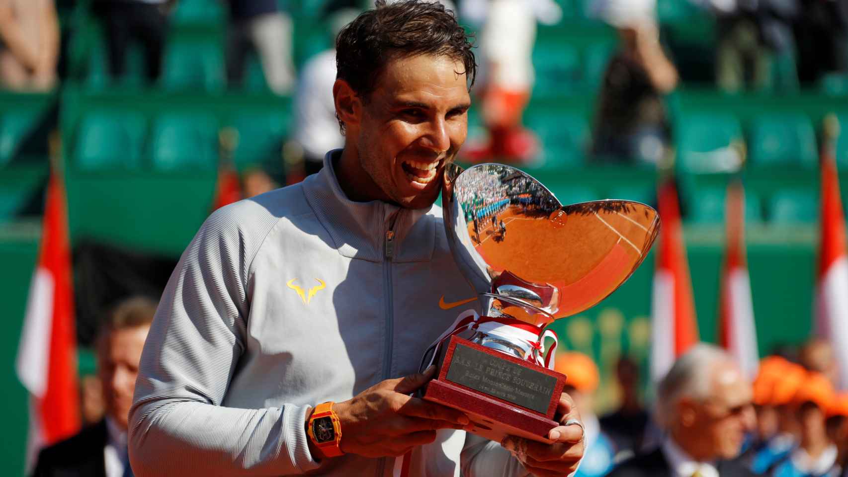 Nadal, con el título de campeón de Montecarlo.