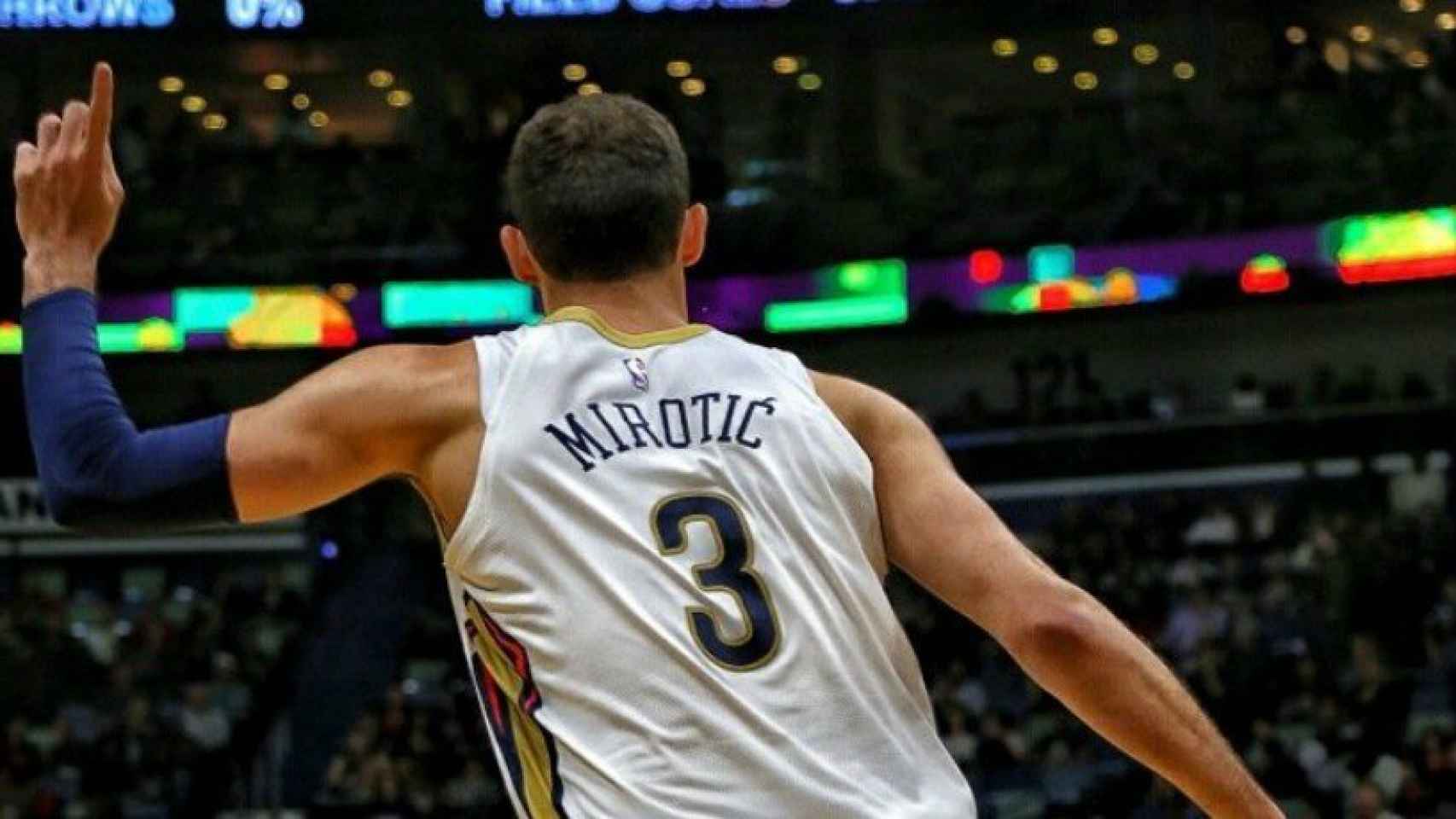 Mirotic, jugador del New Orleans Pelicans. Foto: Twitter (@threekola)