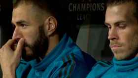 Gareth Bale y Karim Benzema, en el banquillo del Allianz Arena