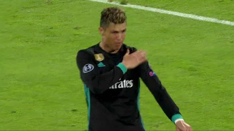 Gol anulado a Cristiano por una mano muy protestada