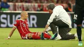 Robben se lesiona contra el Real Madrid. Foto Twitter (@FCBayern)