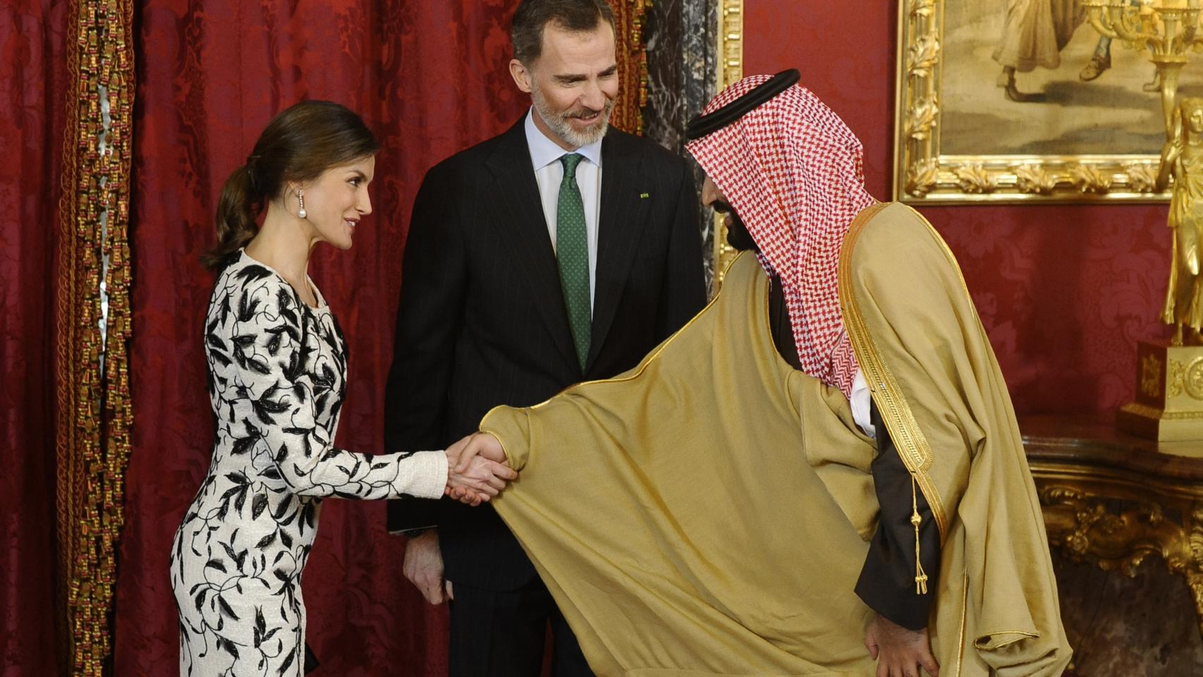 En la visita de Mohamed bin Salman a palacio.