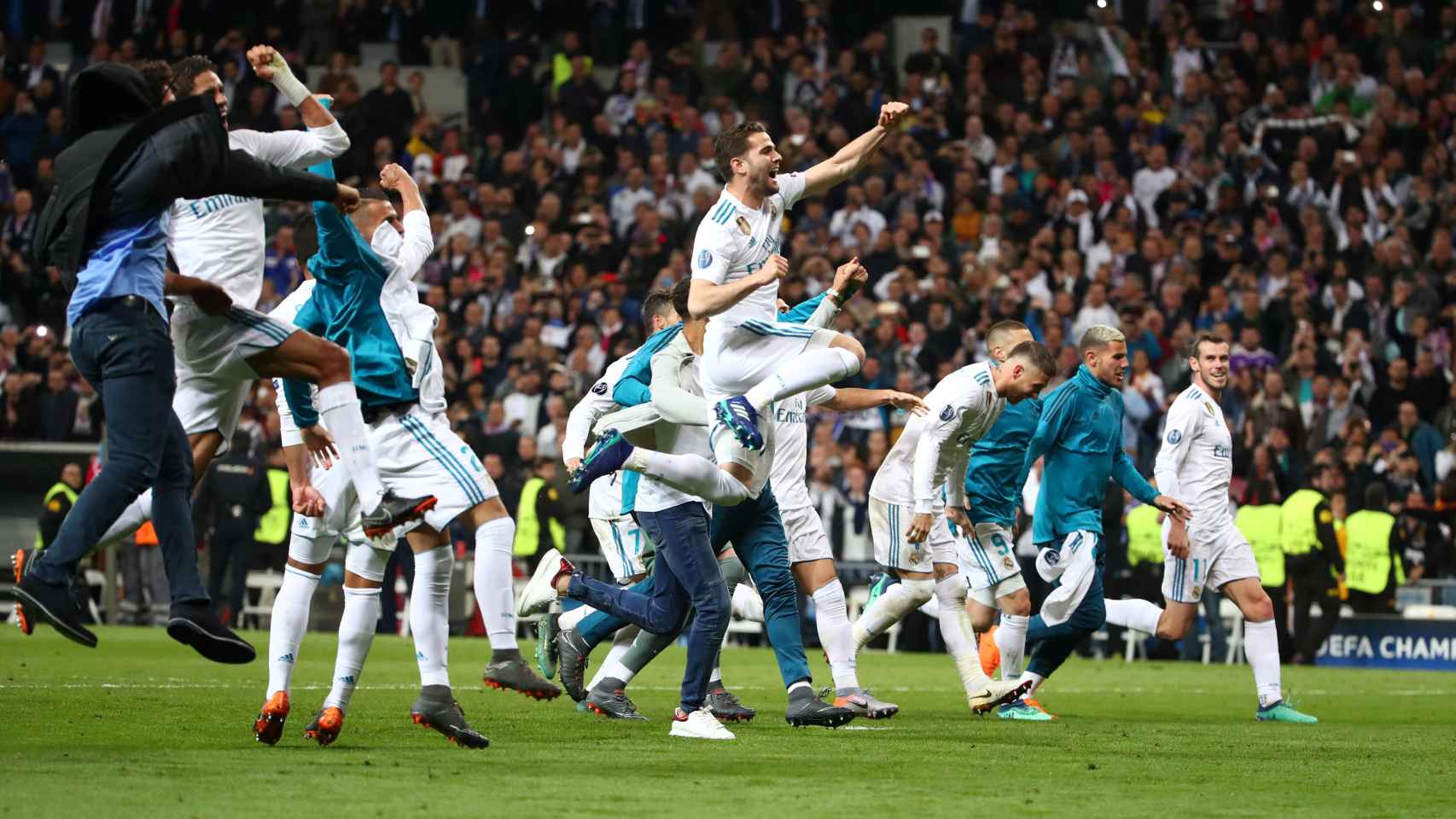 Los jugadores del Real Madrid celebran el pase a la final.