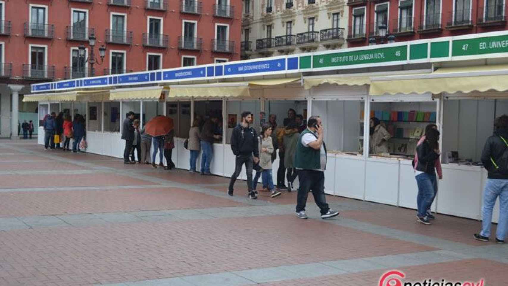 Inauguracion Feria del Libro Valladolid Plaza Mayor (1)