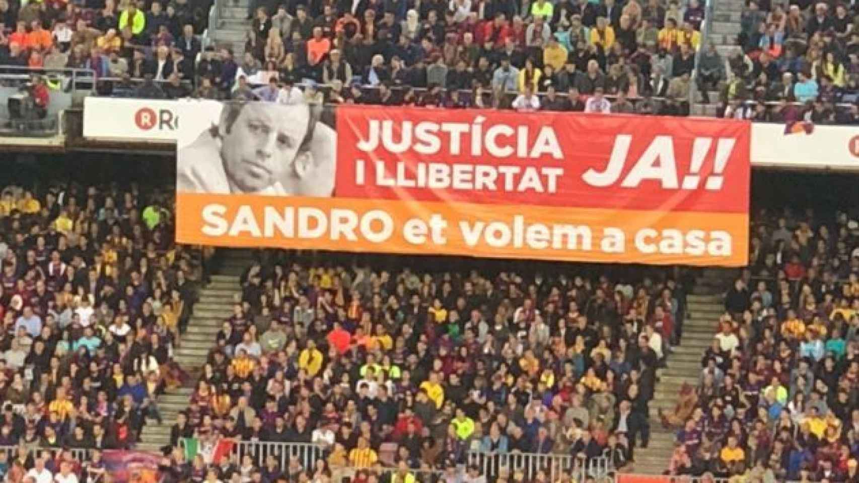 El Camp Nou pide justicia y lib