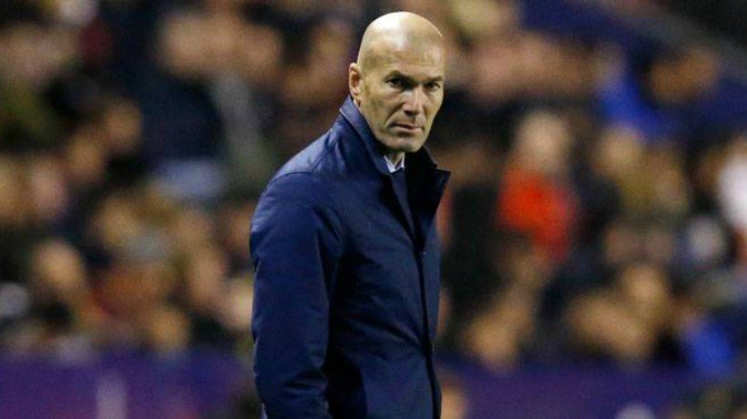 Los mimos de Zidane a Isco