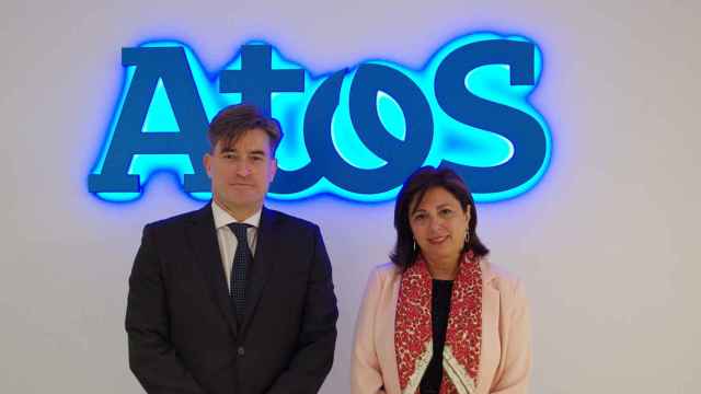 Rosa García, CEO y presidenta en Siemens España, con Ivan Lozano, CEO de Atos Iberia.