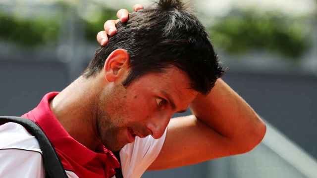 Novak Djokovic no levanta cabeza.