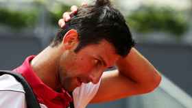 Novak Djokovic no levanta cabeza.