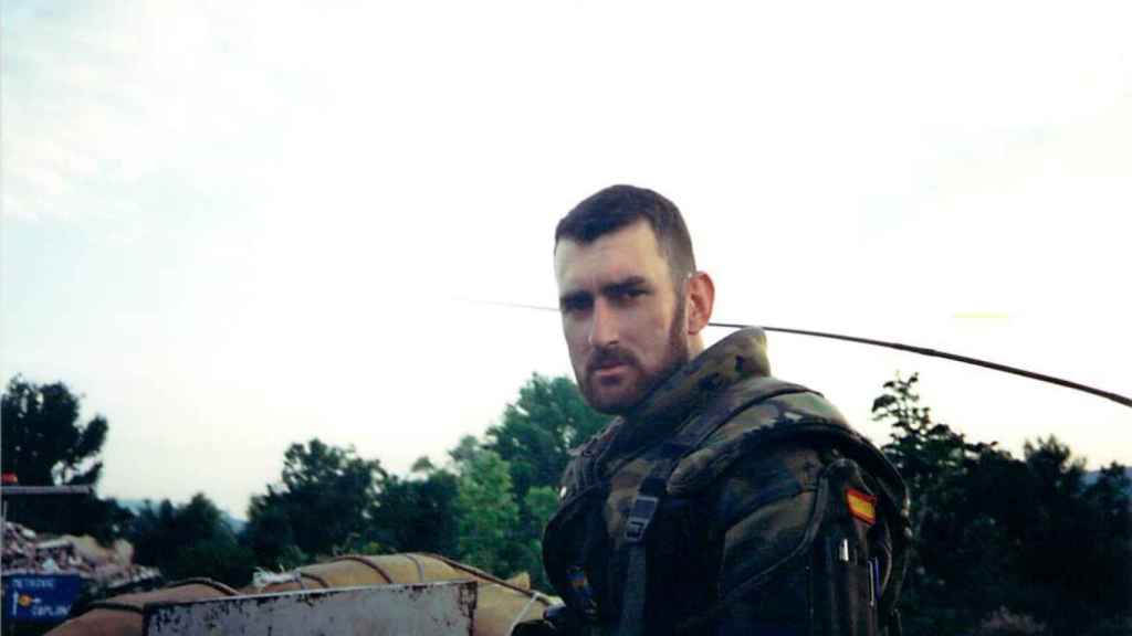 El teniente Arturo Muñoz Castellanos, en una foto tomada con su cámara en la guerra de Bosnia.
