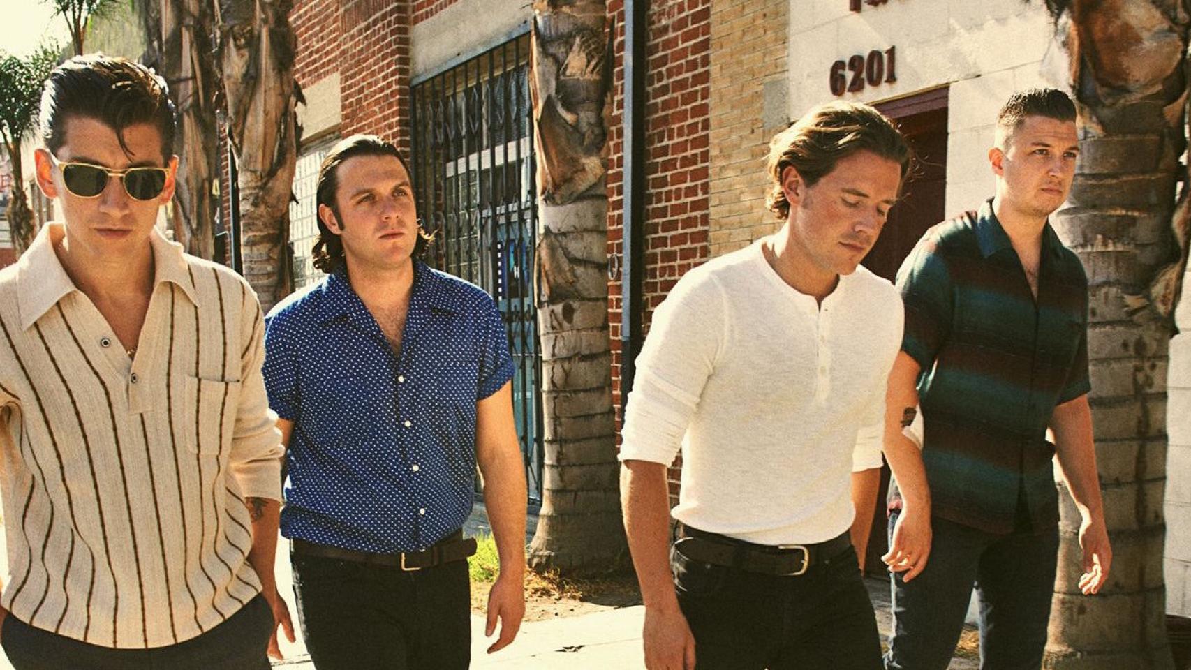 Los fans de Arctic Monkeys linchan a la banda por su nuevo disco.