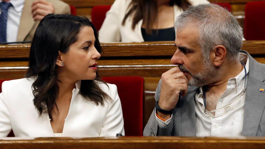 Arrimadas y Carrizosa en un pleno del Parlament