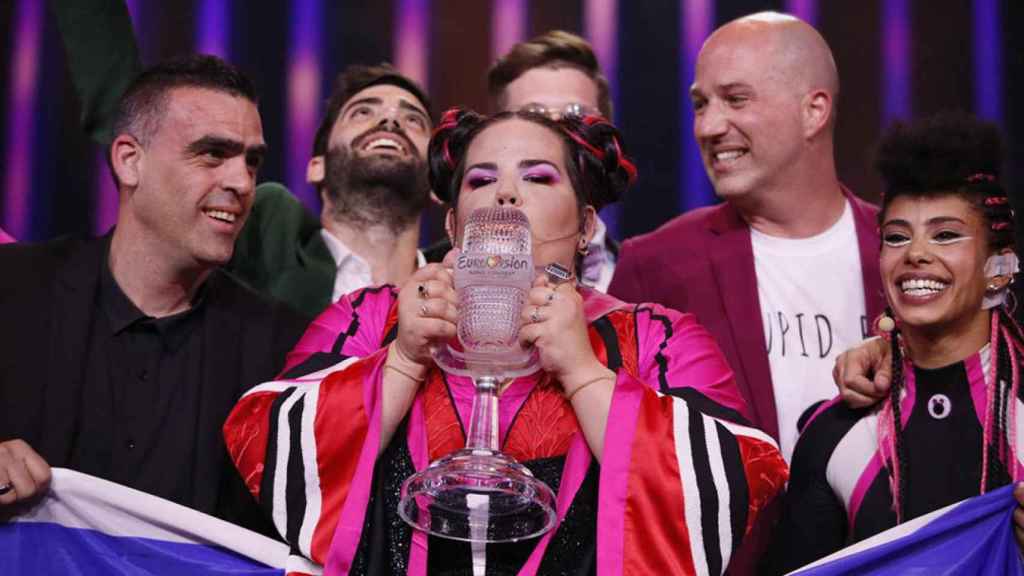 Netta celebra su triunfo en Eurovision.