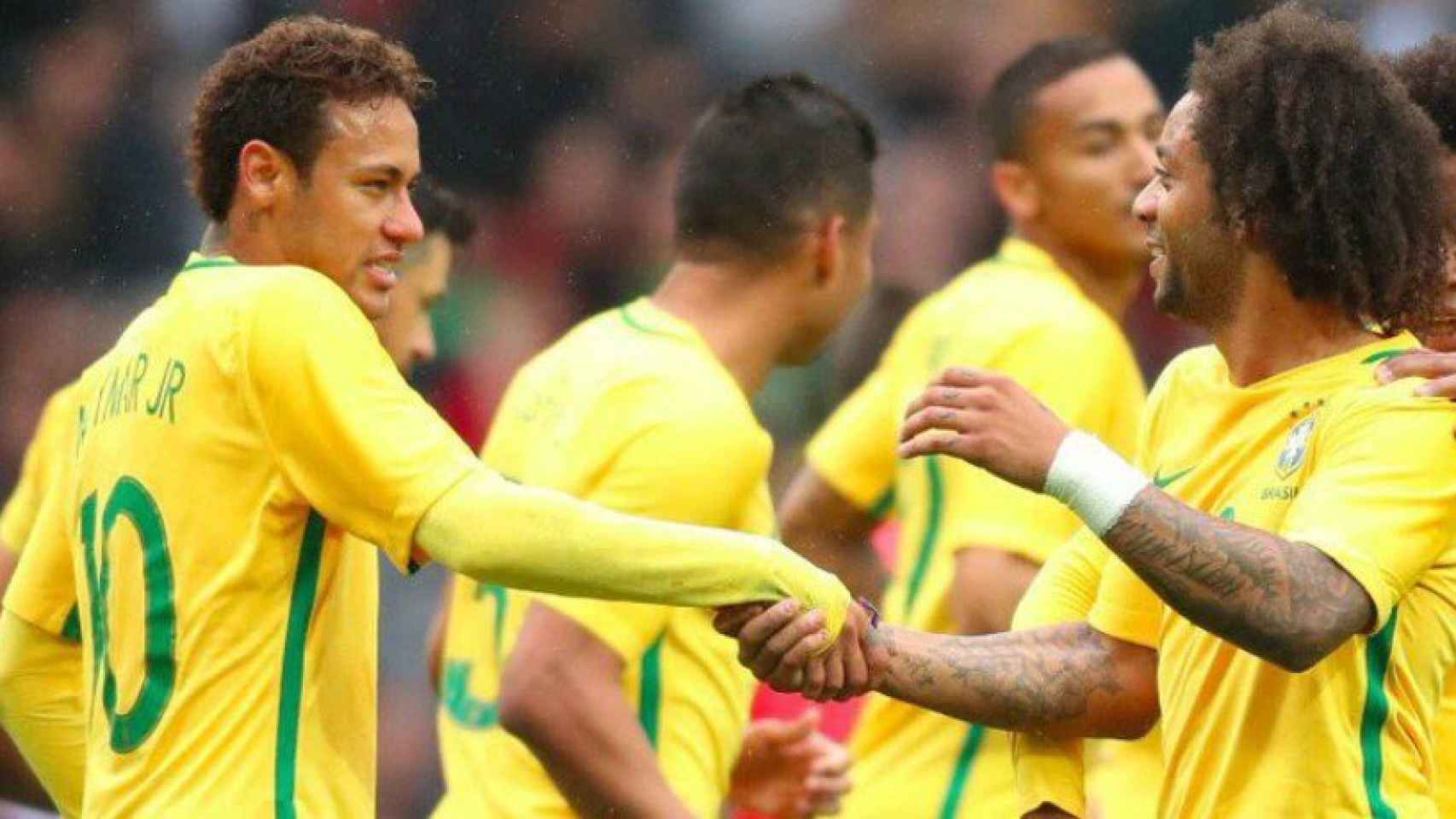 Marcelo y Neymar, con la selección brasileña. Foto. Twitter (@MarceloM12)