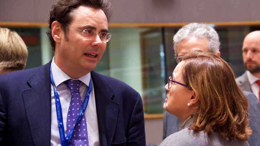 El secretario de Estado para la UE, Jorge Toledo, conversa con su homóloga portuguesa