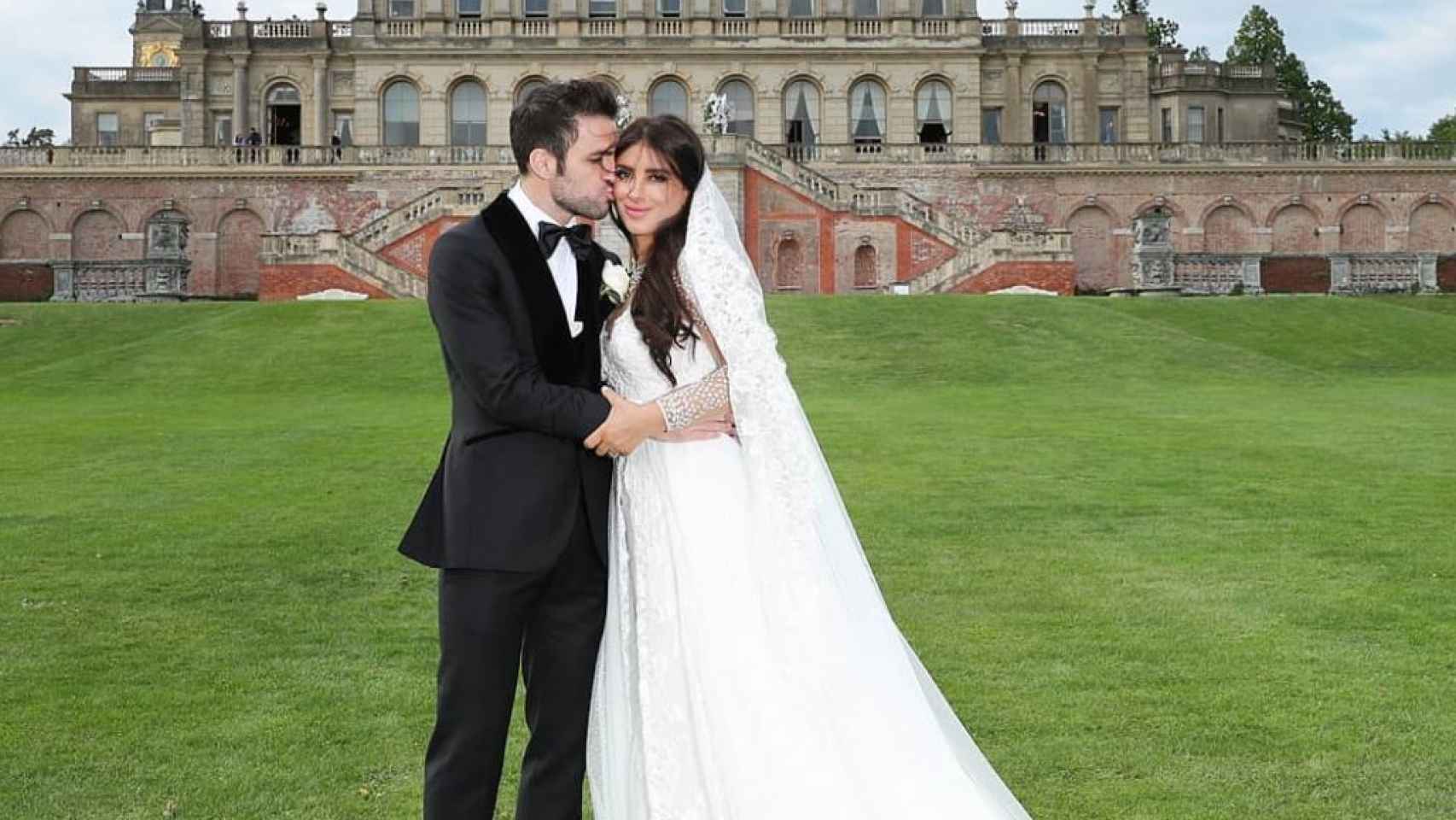 Cesc Fábregas y Daniella Semaan durante su boda.
