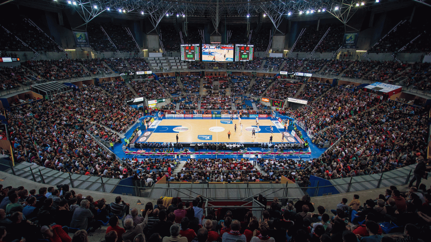 Imagen cenital del Buesa Arena, sede de la Euroliga 2018-2019.