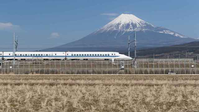 Una compañía japonesa se flagela por un tren  que salió 25 segundos antes