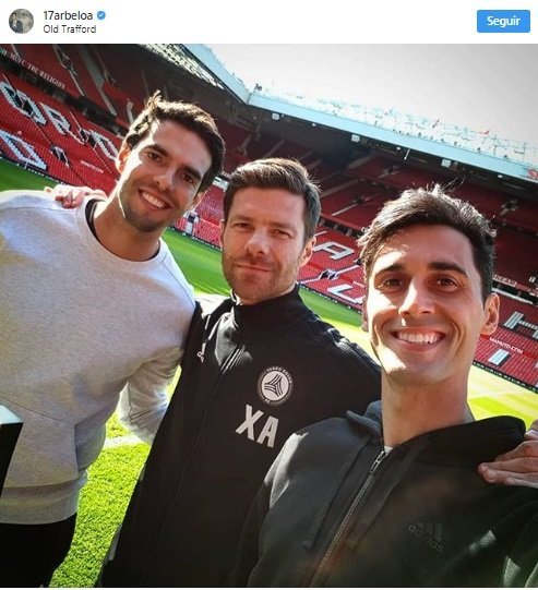 Old Trafford reúne a tres ex del Madrid: Arbeloa, Xabi Alonso y Kaká, juntos