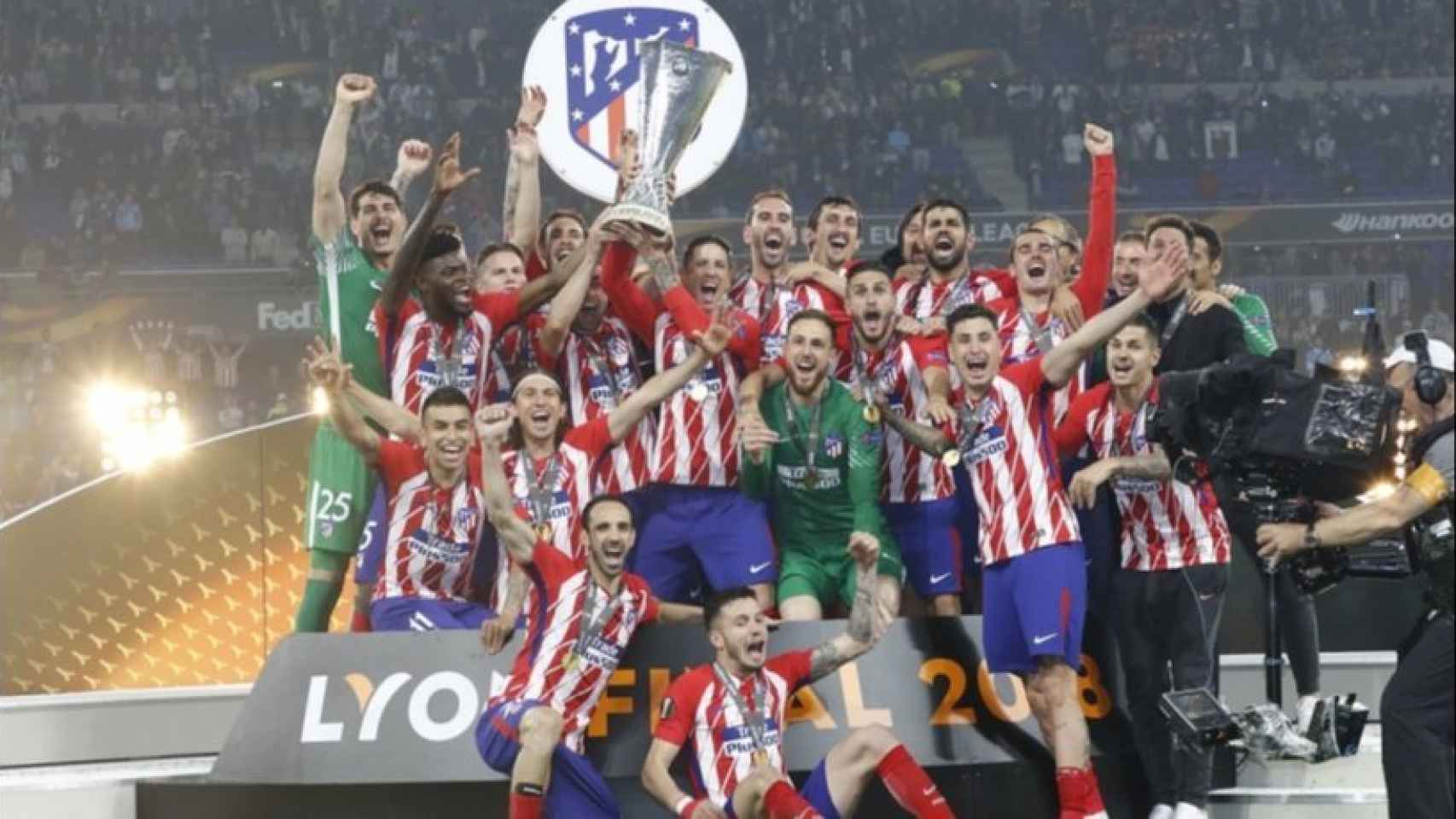 El Atlético de Madrid celebra la Europa League. Foto: Twitter (@Atleti).