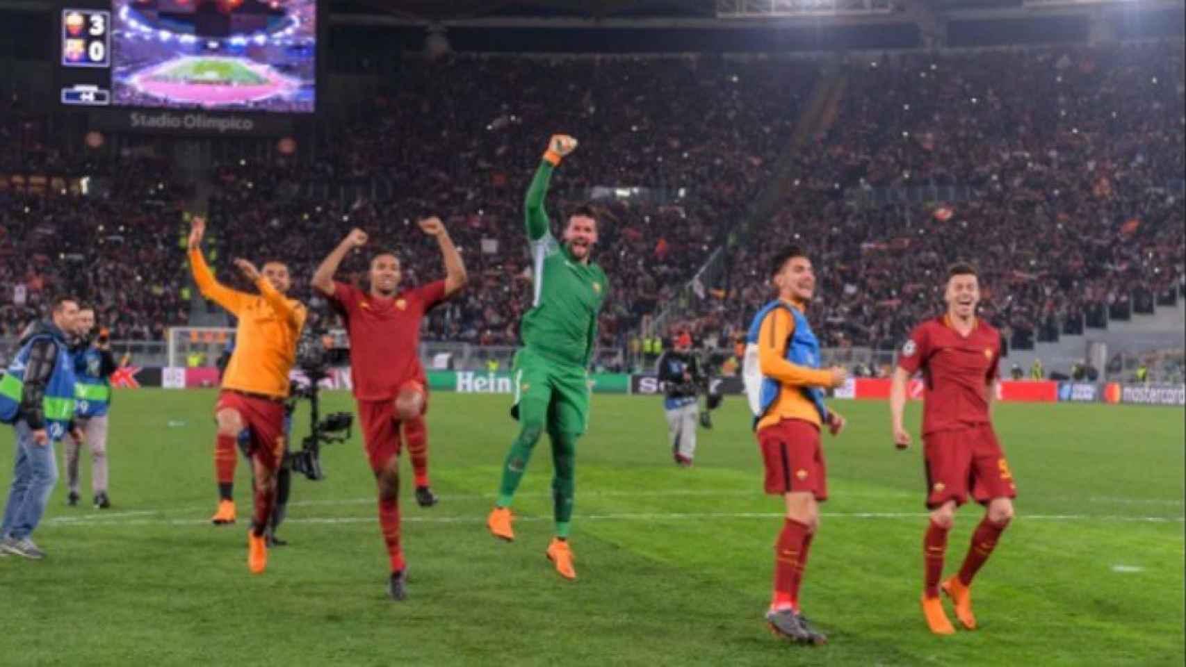Los jugadores de la Roma celebran. Foto: asroma.com