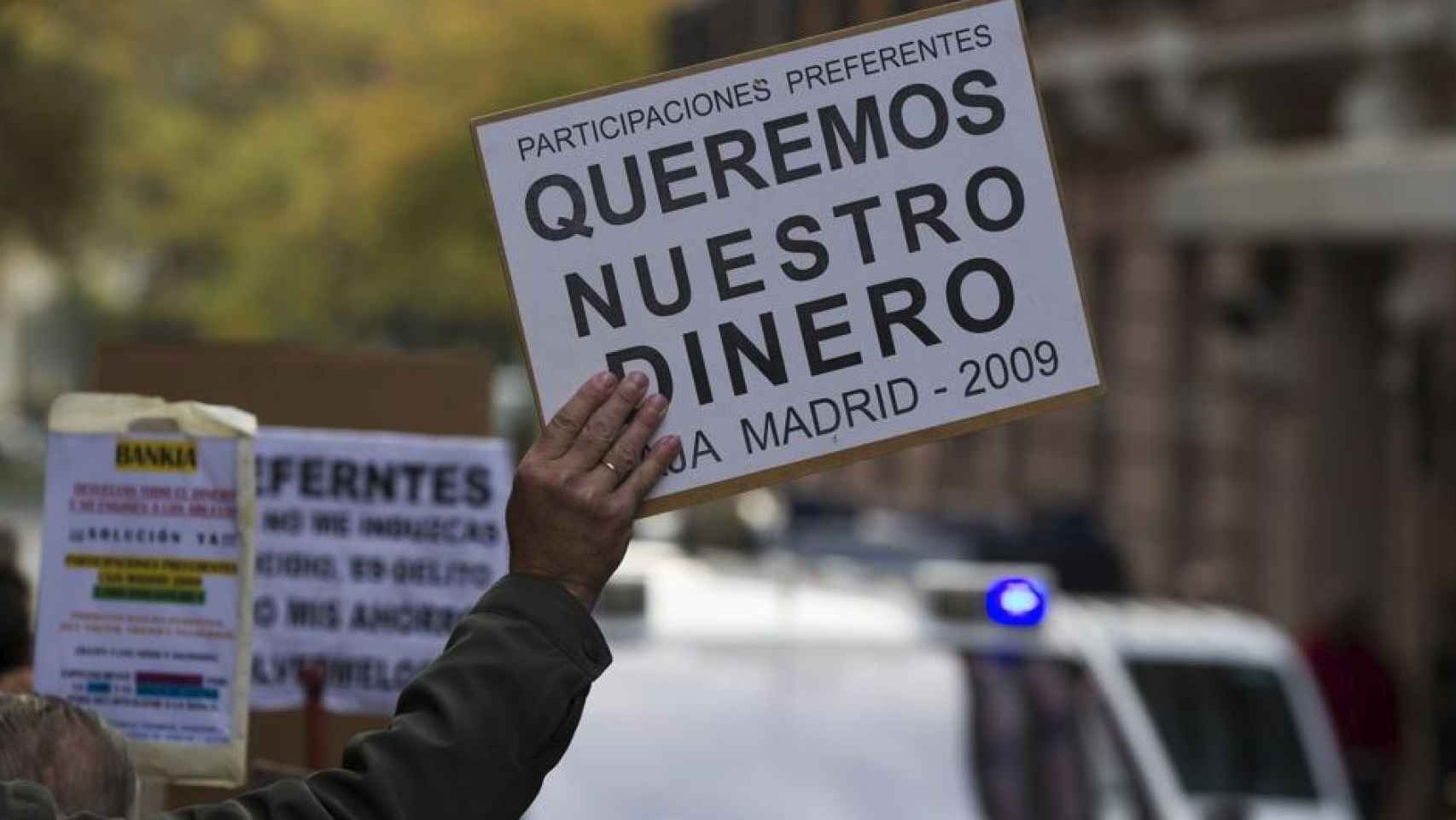Imagen de archivo de una protesta por las preferentes de Caja Madrid.
