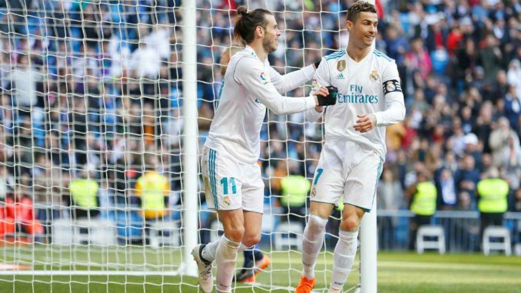 Cristiano y Bale celebran en el Santiago Bernabeú