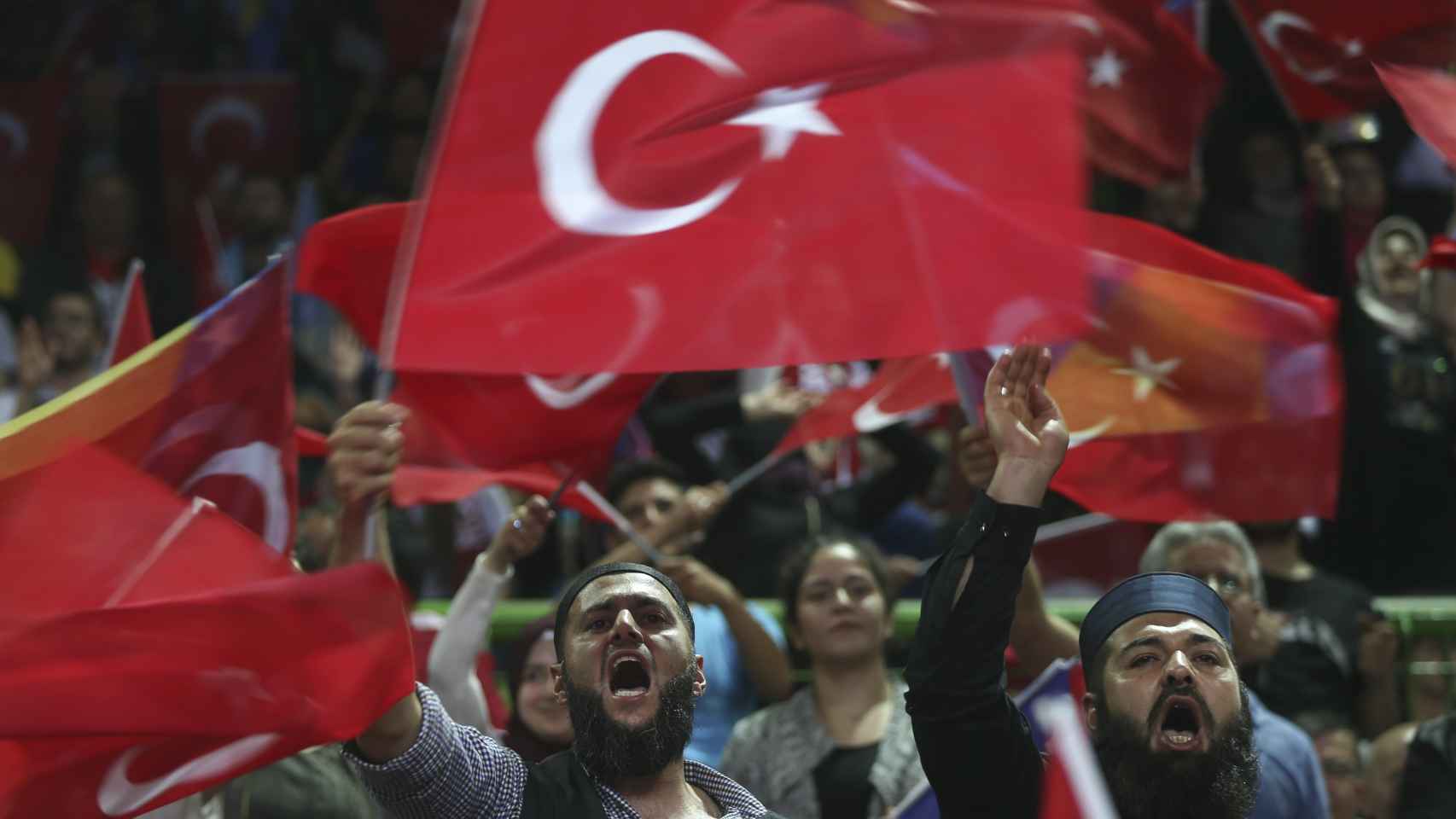 Seguidores de Erdogan durante su mitin.