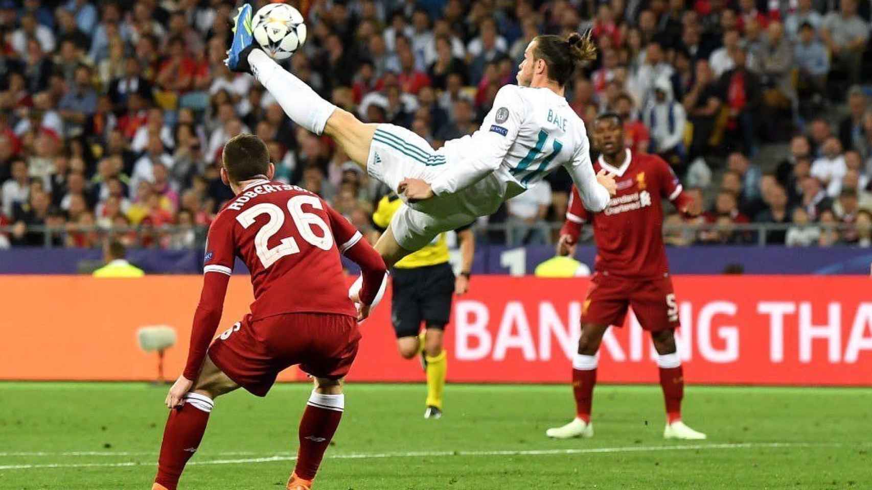 La espectacular chilena de Bale en el Real Madrid - Liverpool.