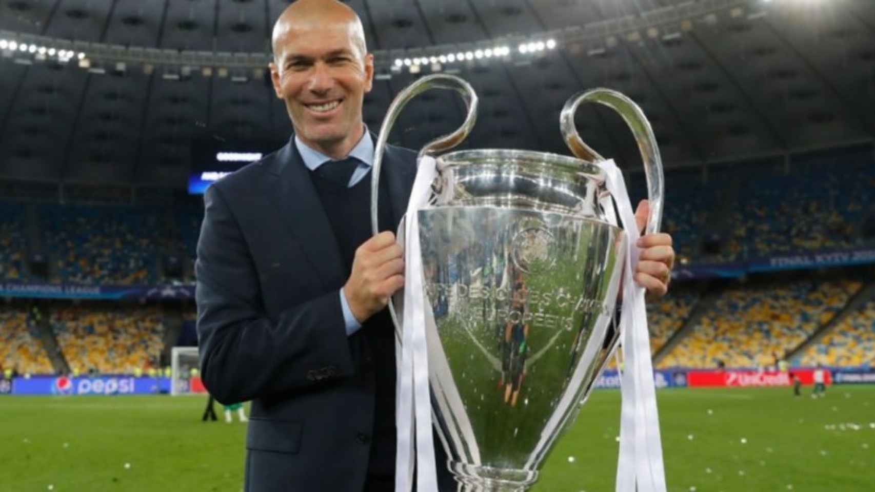 Zidane posa con La Decimotercera