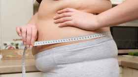 La grasa abdominal es la principal indicación de obesidad.