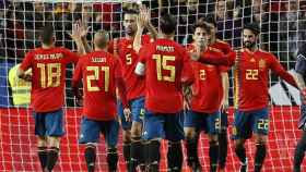 Los jugadores de España celebran un gol en uno de los últimos amistosos.