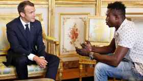 Emmanuel Macron con Mamoudou Gassama, el Spider-Man de París.