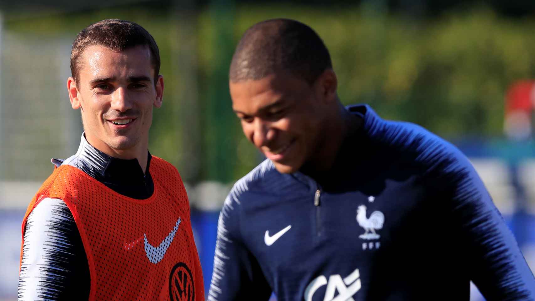 Mbappé y Griezmann durante el entrenamiento.