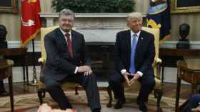 El presidente de Ucrania, Petro Poroshenko, y Donald Trump en su encuentro en la Casa Blanca en 2017.
