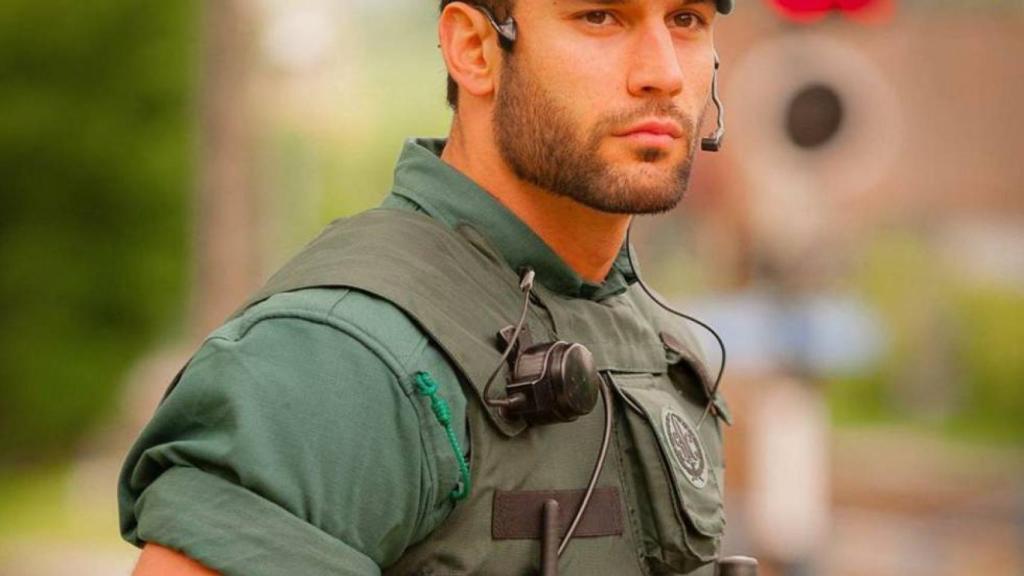 El Guardia Civil en la imagen que lo hizo viral.