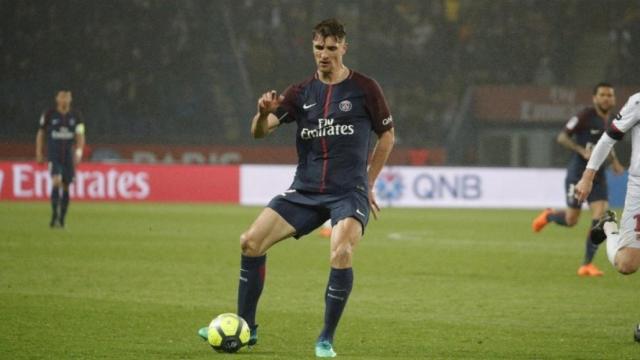 Meunier durante un partido con el PSG. Foto: Twitter (@ThomMilles).