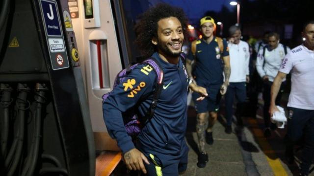 Marcelo durante la concentración de Brasil. Foto: Twitter (@CBF_futebol).