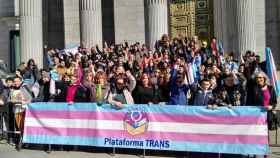 Plataforma Trans frente al Congreso de los Diputados