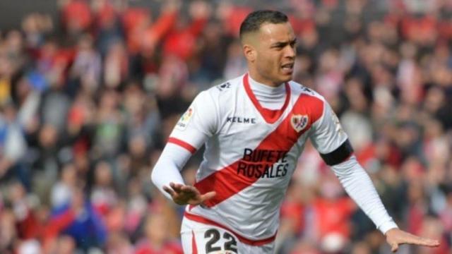 Raúl de Tomás celebra un gol con el Rayo Vallecano. Foto: rayovallecano.es