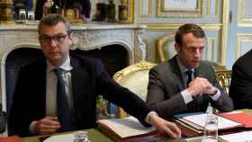 Emmanuel Macron y Alexis Kohler reunidos en el Palacio de Elíseo