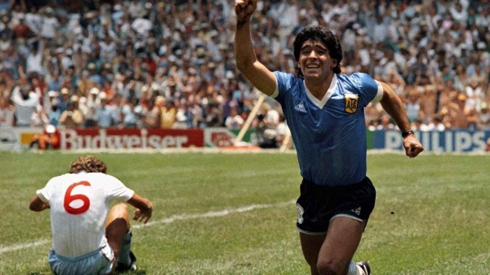 La Argentina de Maradona tuvo que improvisar una camiseta para jugar los cuartos de final de 1986.
