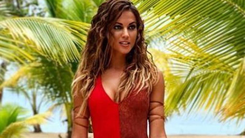 Lara Álvarez posando en su Instagram.