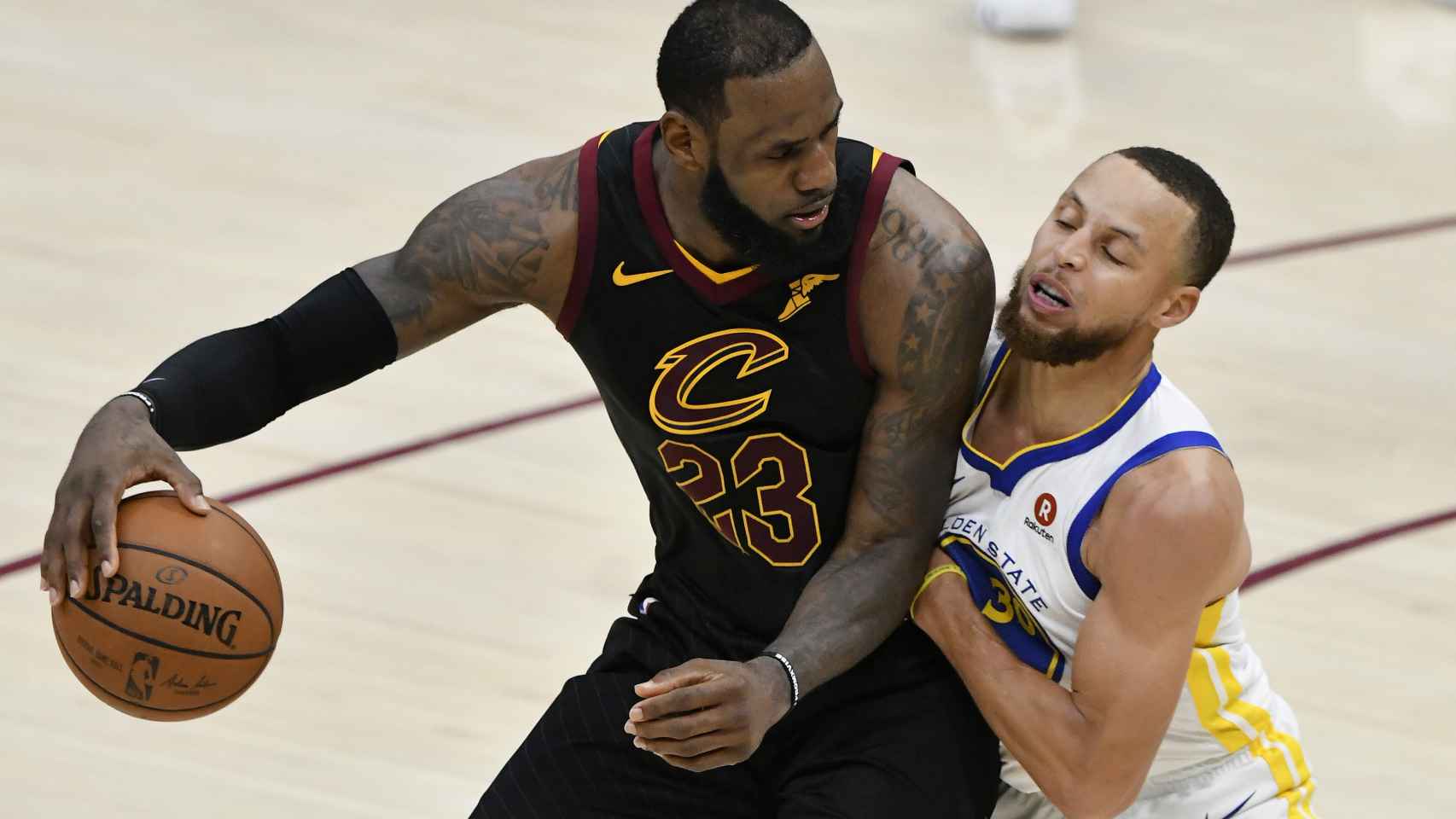 LeBron James ante Curry.
