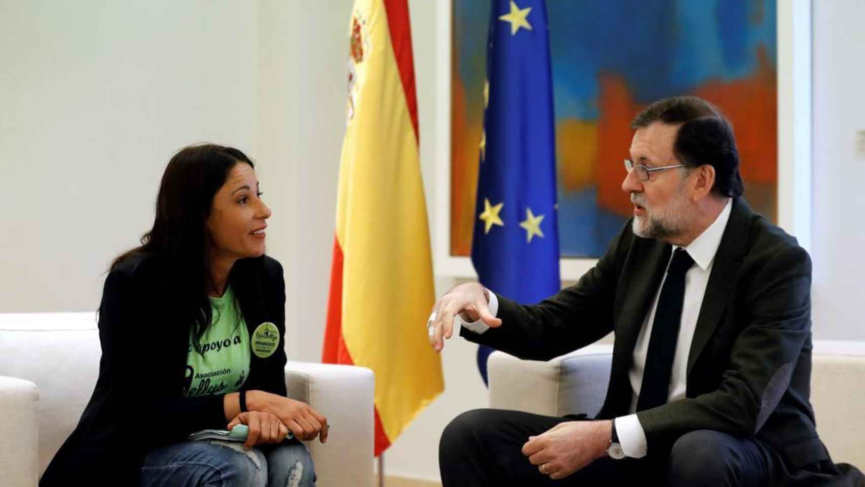 Las Kellys en su reunión con Rajoy.